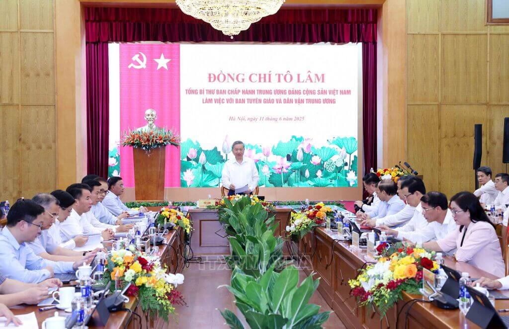 Ban Tuyên giáo đang kiểm soát chặt chẽ công tác Nhân sự như thế nào ? | Vietnam Fraternité