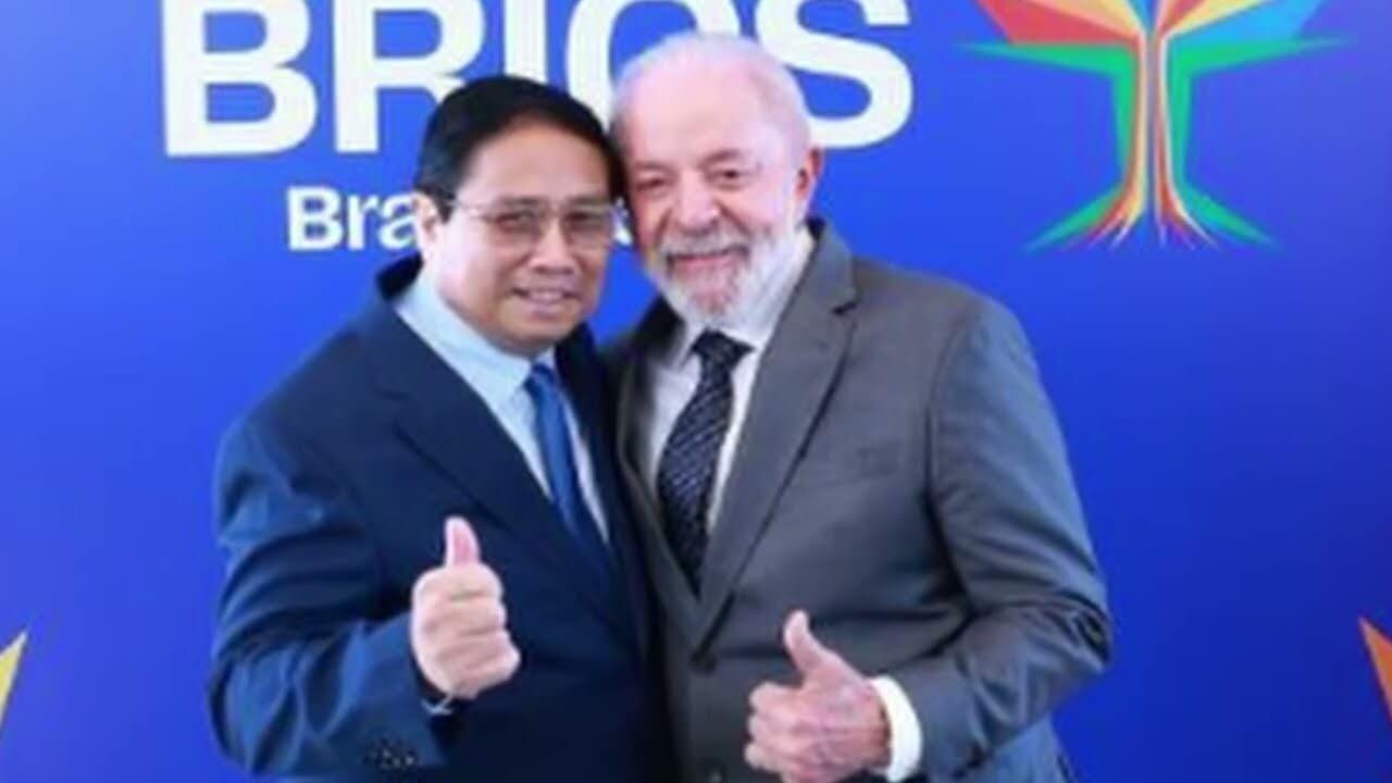 Ông Chính đang ở Braxin, HĐ Thượng Đỉnh BRICS, dùng nghi binh để thắng Mỹ!