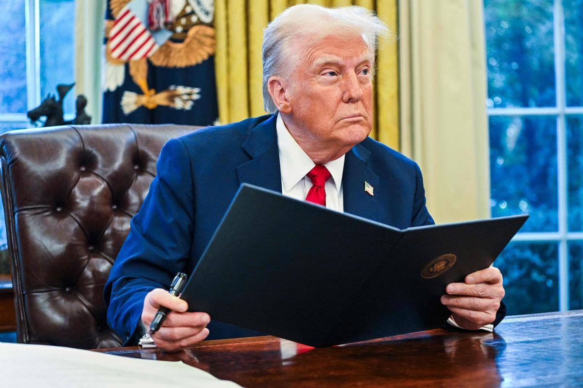 Vì sao Trump một lần nữa trì hoãn việc tăng thuế quan ? | Vietnam Fraternité