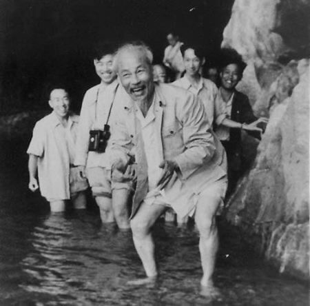 Về huyền thoại Hồ Chí Minh | Vietnam Fraternité