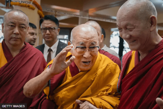 Vấn đề kế nhiệm Đạt Lai Lạt Ma là 'cái gai' trong quan hệ Trung Quốc-Ấn Độ | Vietnam Fraternité