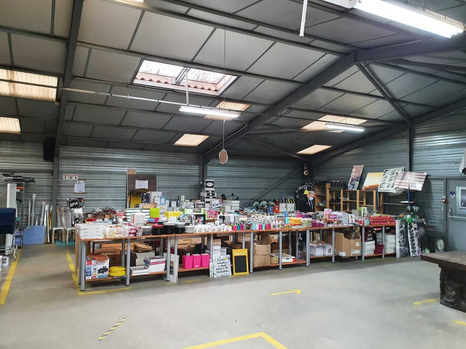 Stand bric à vrac | Emmaüs Parempuyre