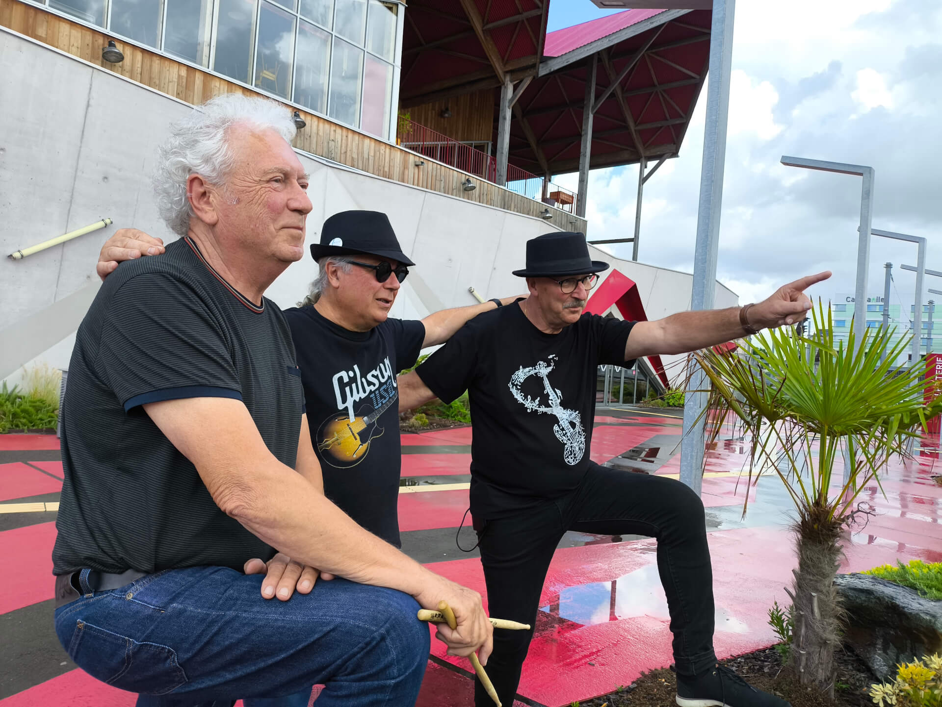 photo prise par PHIL devant le QUAI M | Roots Vendée Blues