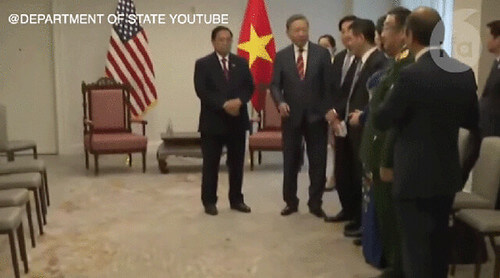 Tầm của chính khách | Vietnam Fraternité