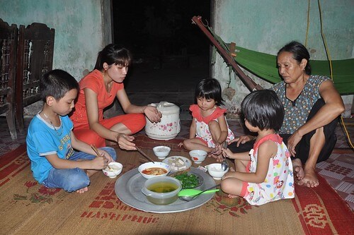 Nhân quyền không phải là miếng ăn | Vietnam Fraternité