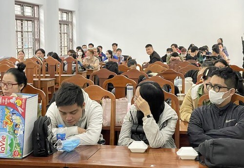 Đường dây cho vay nặng lãi do người Trung Quốc cầm đầu bị phá | Vietnam Fraternité