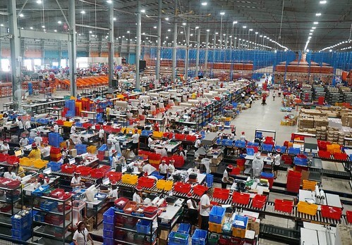 Trung Quốc phát triển mạng lưới tổng kho dọc biên giới Việt Trung | Vietnam Fraternité