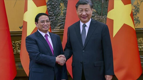 Việt Nam cố giữ cân bằng trong quan hệ với Mỹ và Trung Quốc | Vietnam Fraternité