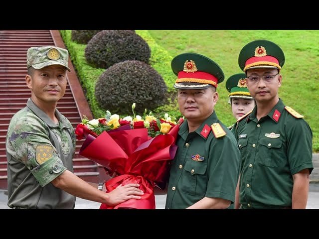 Mỹ vã mồ hôi khi quân đội Việt Nam huấn luyện cùng quân Trung Quốc!