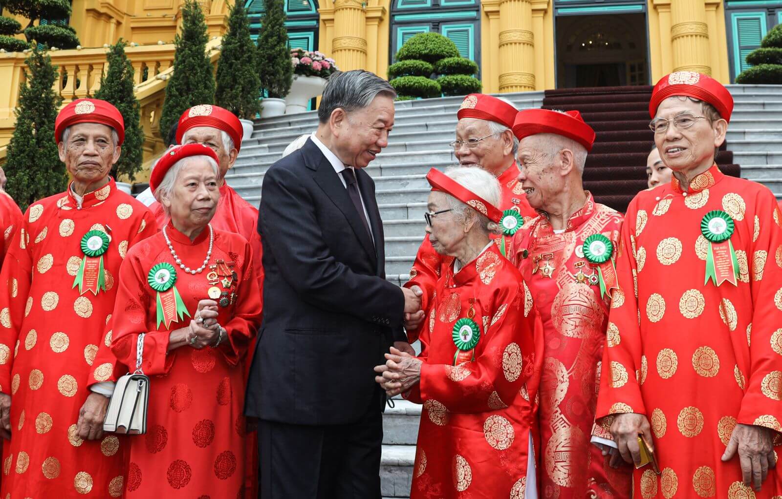 Tô Lâm phải làm gì trước cột mốc già trước khi giàu ? | Vietnam Fraternité
