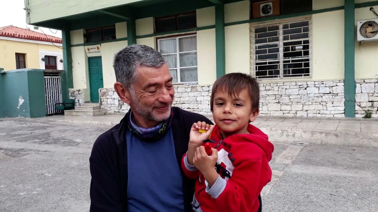 Convoi solidaire vers Camps réfugiés Kurdes de Lavrio 2022 | Per a Pace