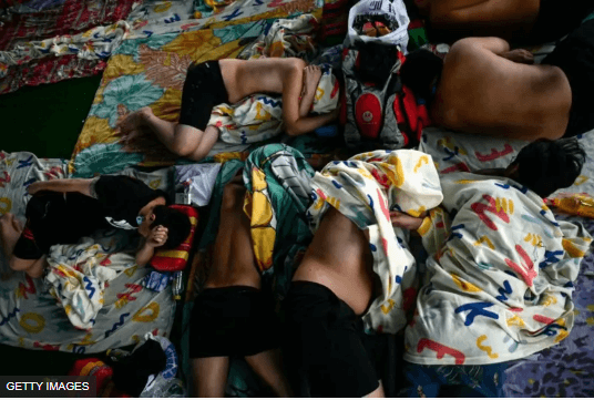 Điểm tuần báo Pháp - Kỹ nghệ lừa đảo của các ông chủ Trung Quốc | Vietnam Fraternité