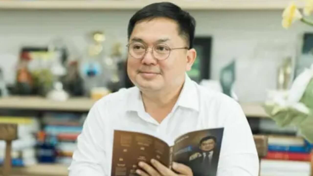 Sao vội vã ra đi Tiến ơi? Còn chuyện của ba mẹ và nhiều chuyện hay còn dang dở!