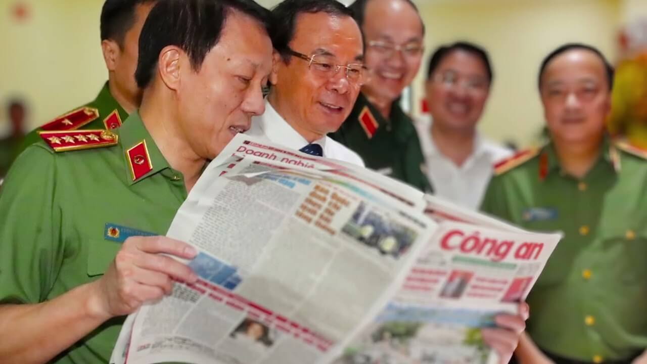 Vì sao công an xã đông như vậy?