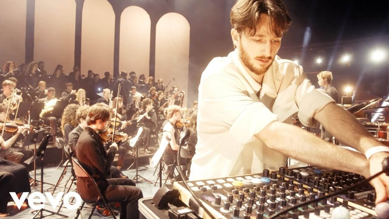 THYLACINE AND 74 MUSICIANS LIVE @ VIENNE