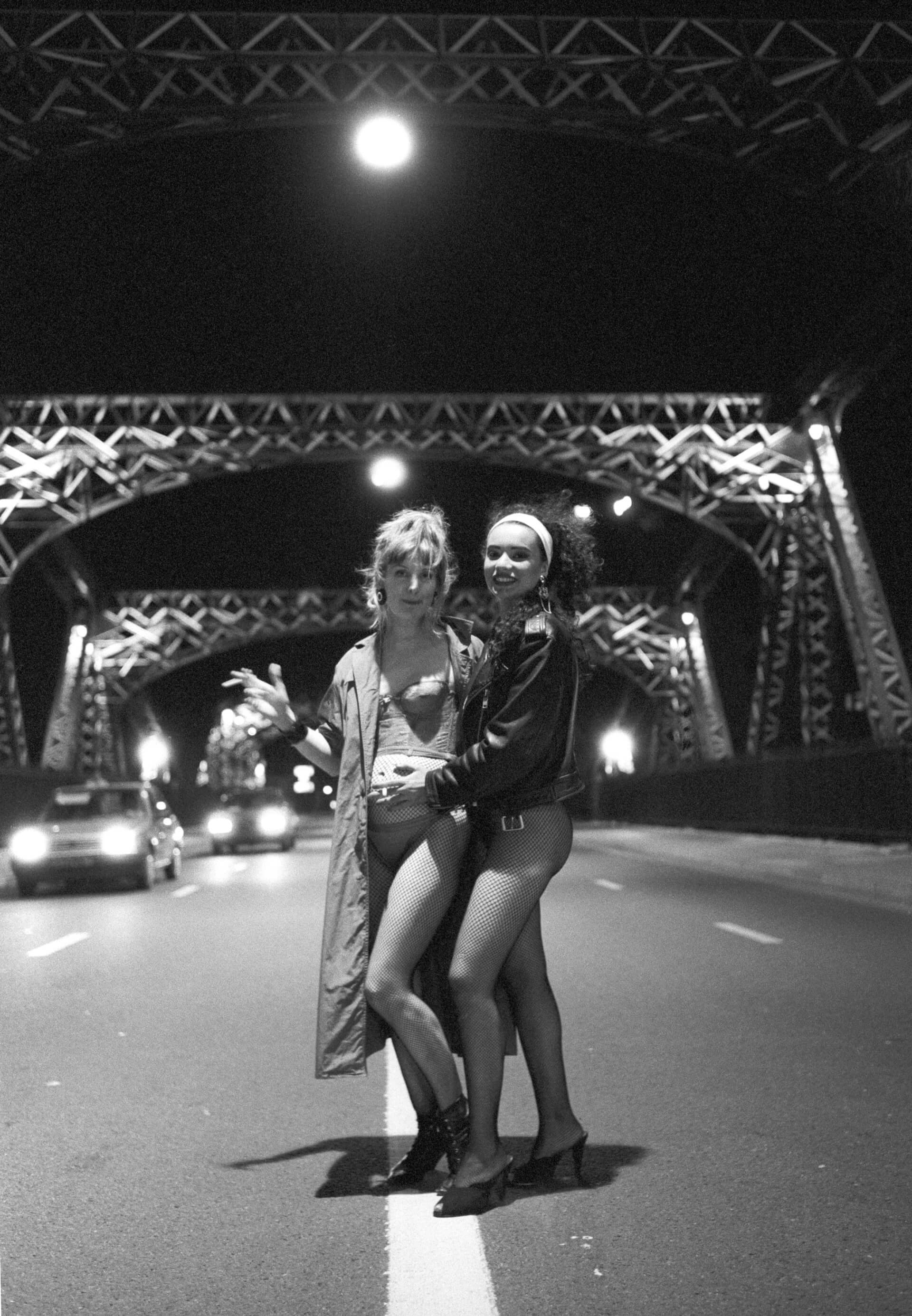Enceinte sur le pont de Tolbiac 2 | Fred et Fred Lapierre