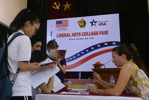 Vì sao không chấp thuận tiếng Anh là ngôn ngữ thứ 2 ? | Vietnam Fraternité
