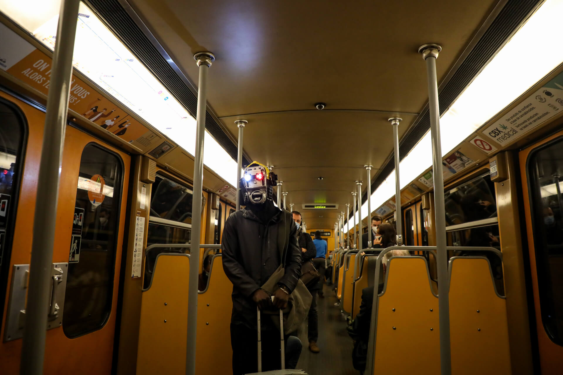 Robot Sapiens advocating for the planet