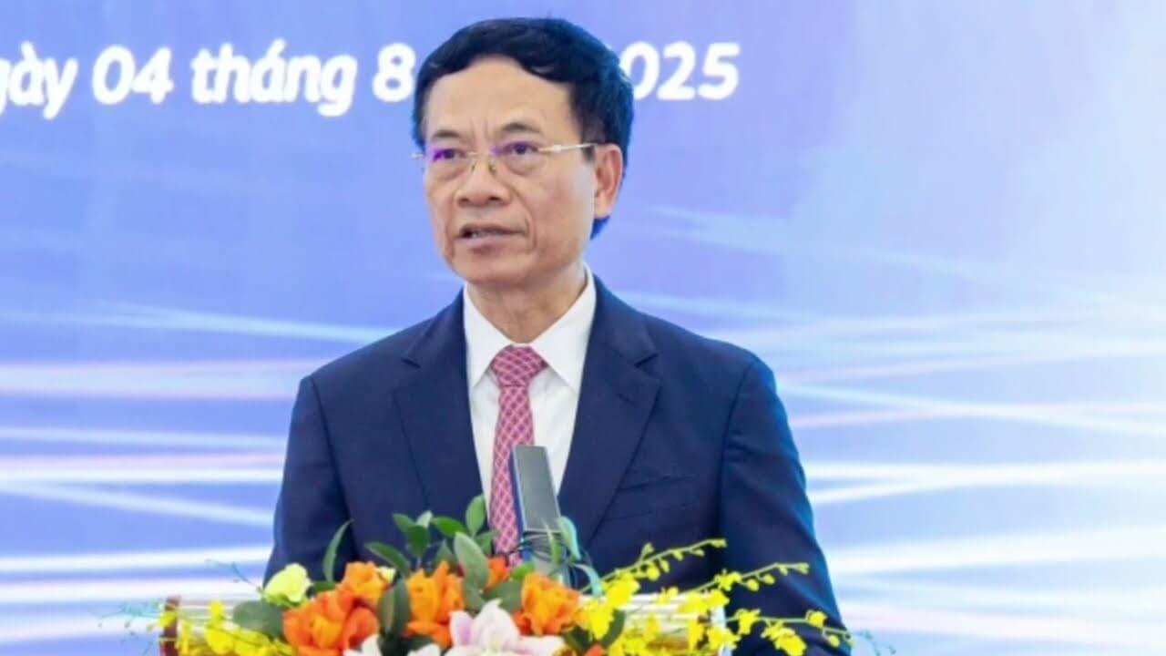 Quốc tế ấn tượng Việt Nam làm chủ tuyến cáp quang đầu tiên!