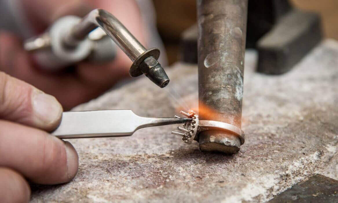 Bijoutier/ère | L'Outil en Main France