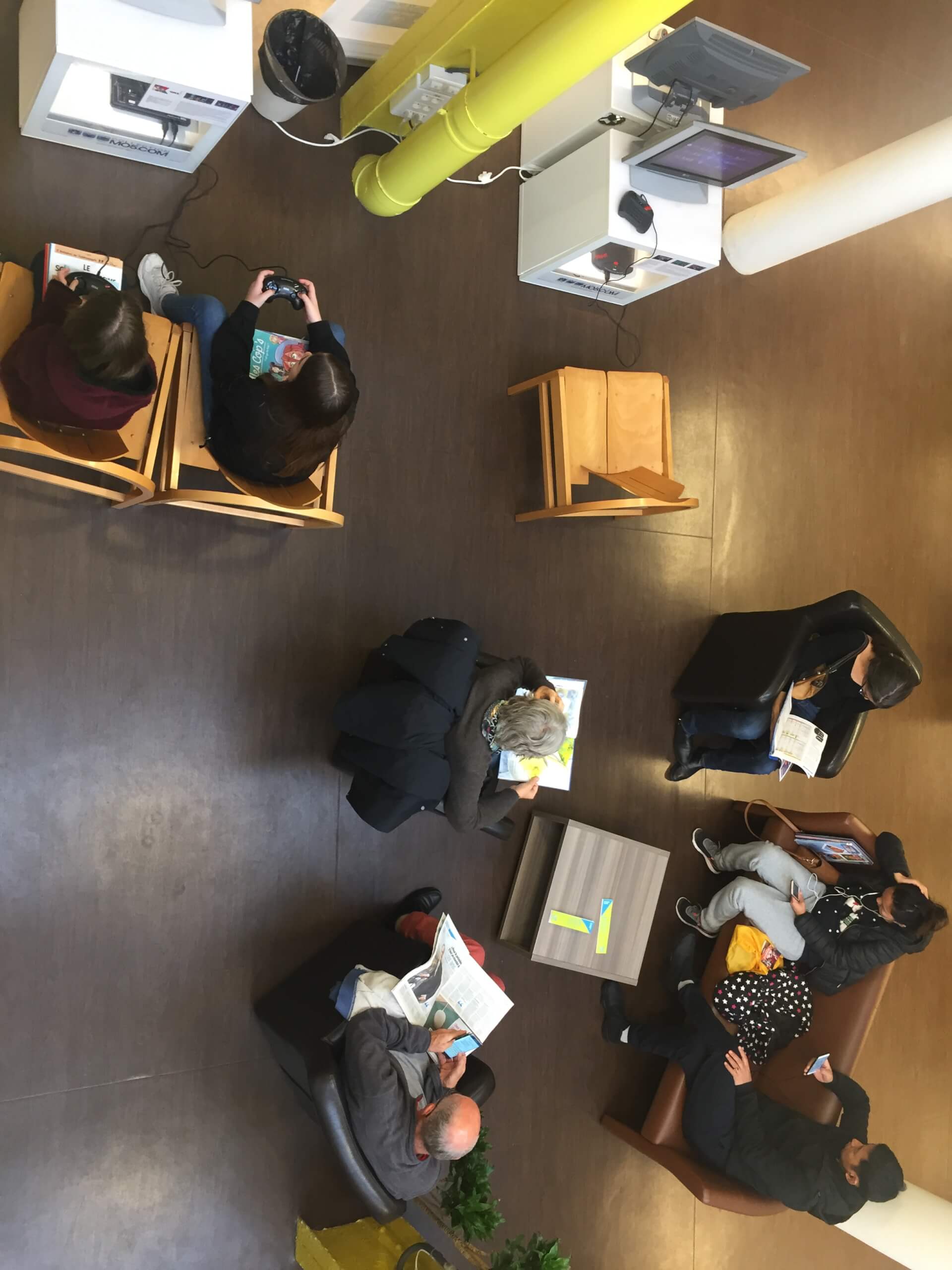 A la médiathèque de Conflans | Manon Zeidman