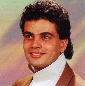 الرئيس مبارك واحد مننا (حسب عمرو دياب) | Babelmed