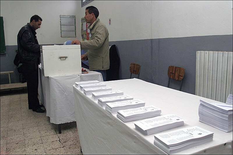 تشريعيات الربيع العربي بالجزائر: نفس الفيلم، نفس السيناريو، نفس الإحباط | Babelmed