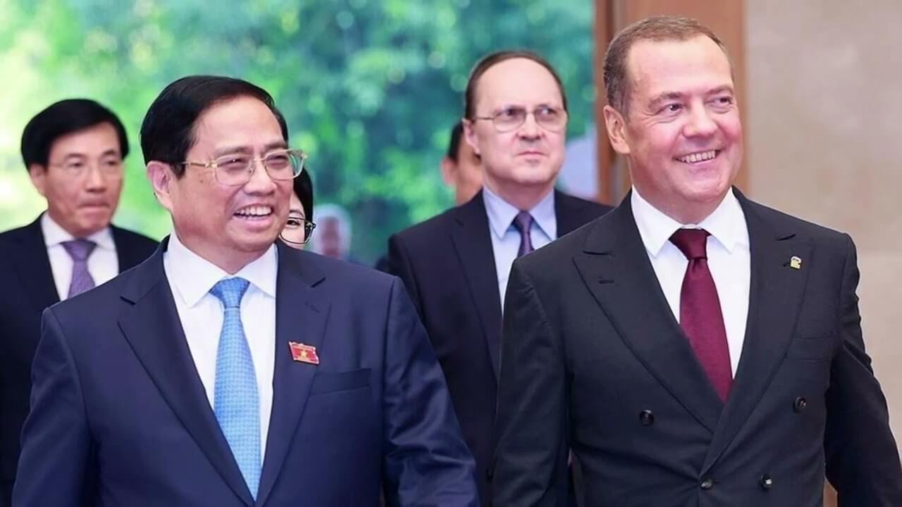 Người bạn cứng rắn nhất nước Nga đã đến Hà Nội, chương trình làm việc rất nóng!