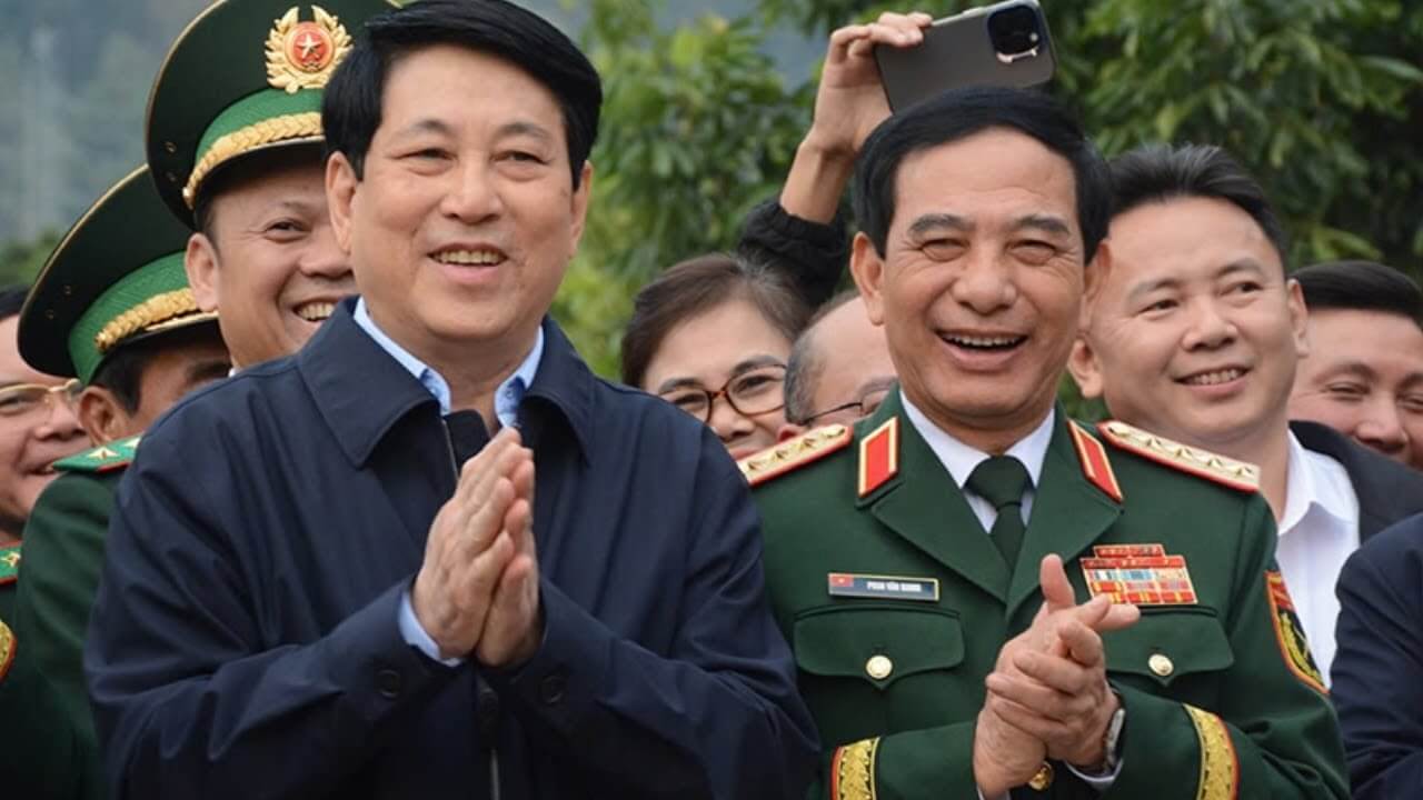 Anh em sỹ quan QĐ bất ngờ vùng lên! Thắng như chẻ tre!