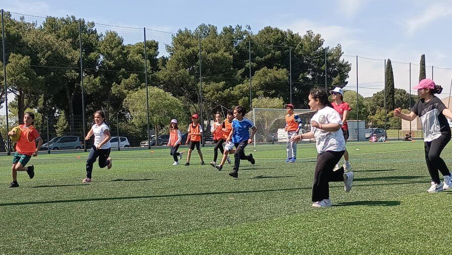 Midi Libre - Près de 400 petits rugbymen rassemblés sur le terrain de la Gayonne à Béziers, pour le tournoi de l’association Rebonds! | Rebonds!
