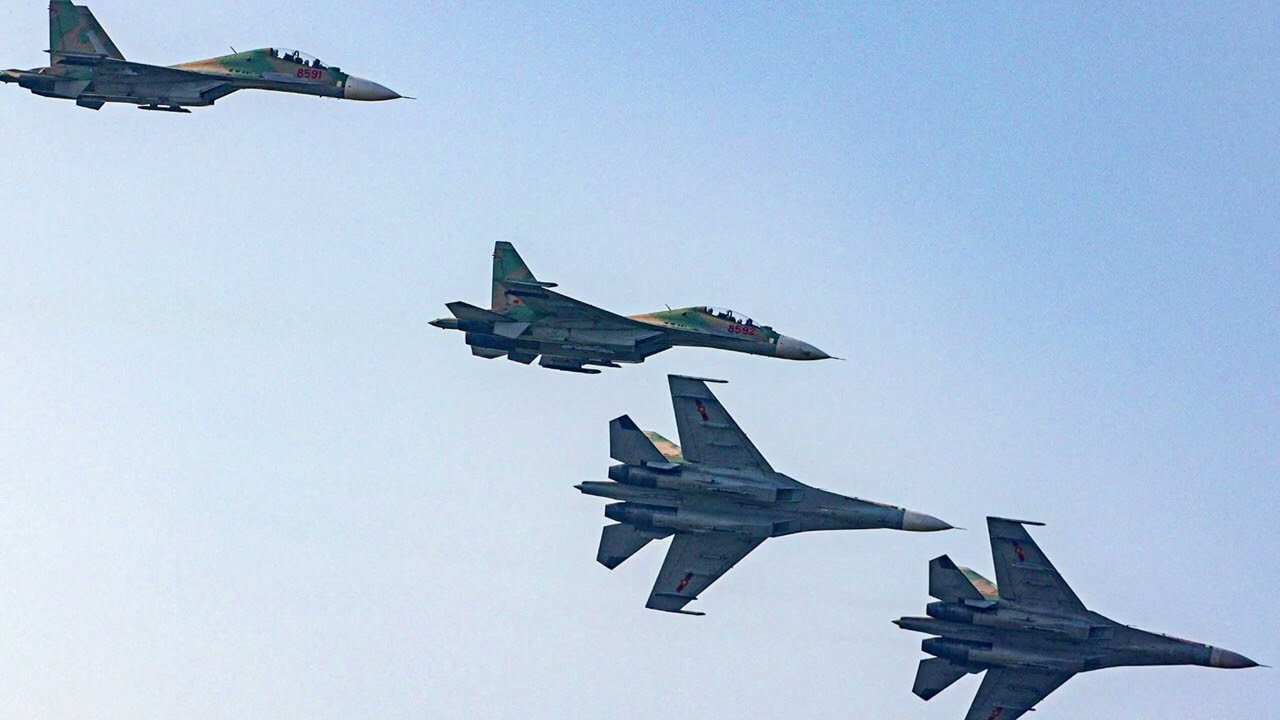 Thế giới bất ngờ về Chiến lược và Sách lược phát triển Không quân Việt Nam: Thán phục!