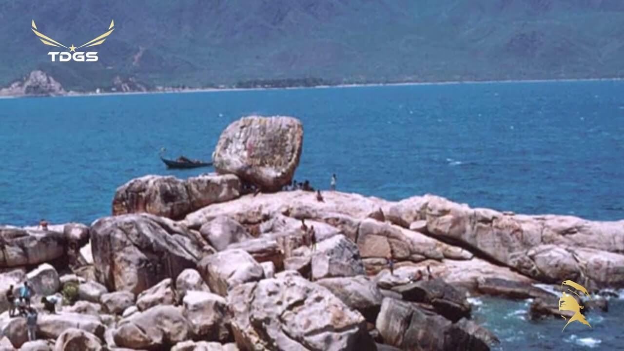 NHA TRANG | Sáng Tác: Minh Kỳ | Trình bày: Hà Thanh - Nhạc Xưa Thu Âm Trước 1975