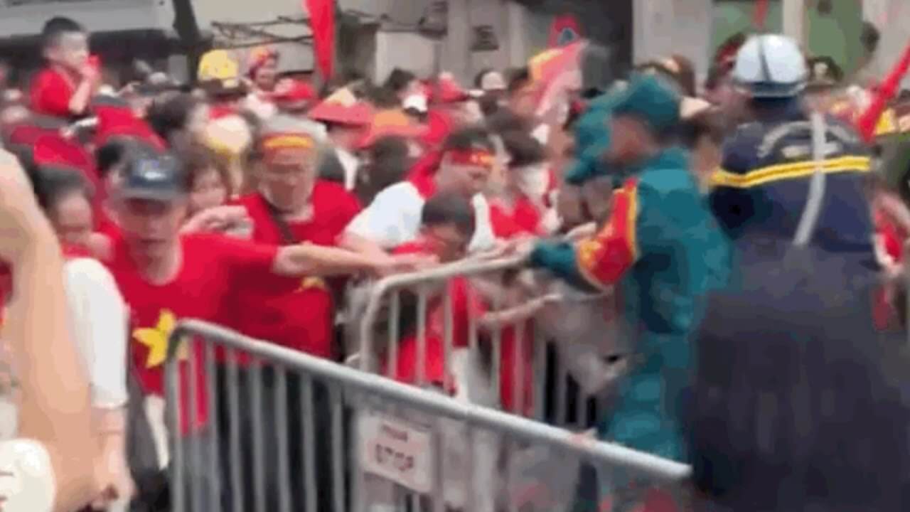 Vẫn phải đặt câu hỏi Người Việt có yêu nước không? và yêu như thế nào?