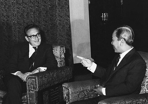 Kissinger đã nói và làm gì với Nixon và Nguyễn Văn Thiệu ? | Vietnam Fraternité