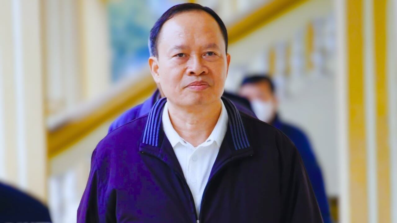 Vì sao ra Tòa, Mai Tiến Dũng suy sụp thiểu não, còn Chiến thì vênh váo? Bật mí!