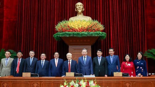 Trung ương 9 kết thúc nhưng hỗn chiến giữa các phe chưa chấm dứt | Vietnam Fraternité