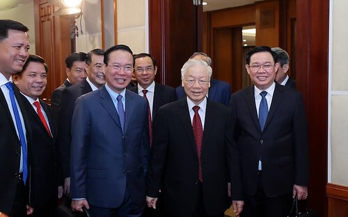 Tổng bí thư kiêm nhiệm Thủ tướng sẽ là giải pháp tốt nhất | Vietnam Fraternité