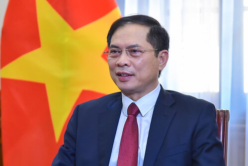 Lò Nguyễn Phú Trọng hừng hực lửa, sẵn sàng đốt cả đồng chí cốt cáng | Vietnam Fraternité