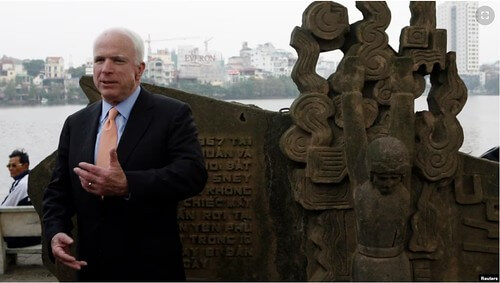 Hà Nội tính tu bổ phù điêu về McCain | Vietnam Fraternité