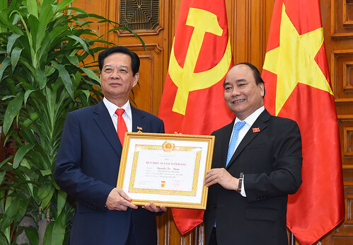 Thời vàng son của Nguyễn Xuân Phúc đang chấm hết ? | Vietnam Fraternité