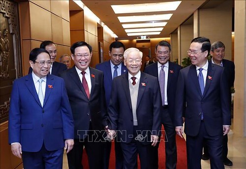 "Nhân văn, nhân ái" và bất cận nhân tình ! | Vietnam Fraternité