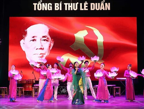 Chấn hưng văn hóa hay mở cửa cho tham nhũng văn hóa ? | Vietnam Fraternité