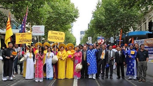 3. Người Việt tới Úc : Những thách thức bước đầu ở Melbourne | Vietnam Fraternité