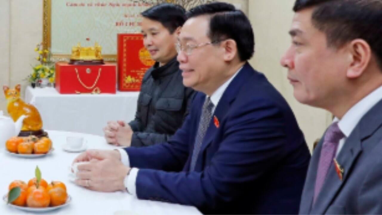 Phạm Thái Hà bị 5 năm 6 tháng tù “đau xót cả thể xác và tinh thần", hy sinh vì ô Huệ?