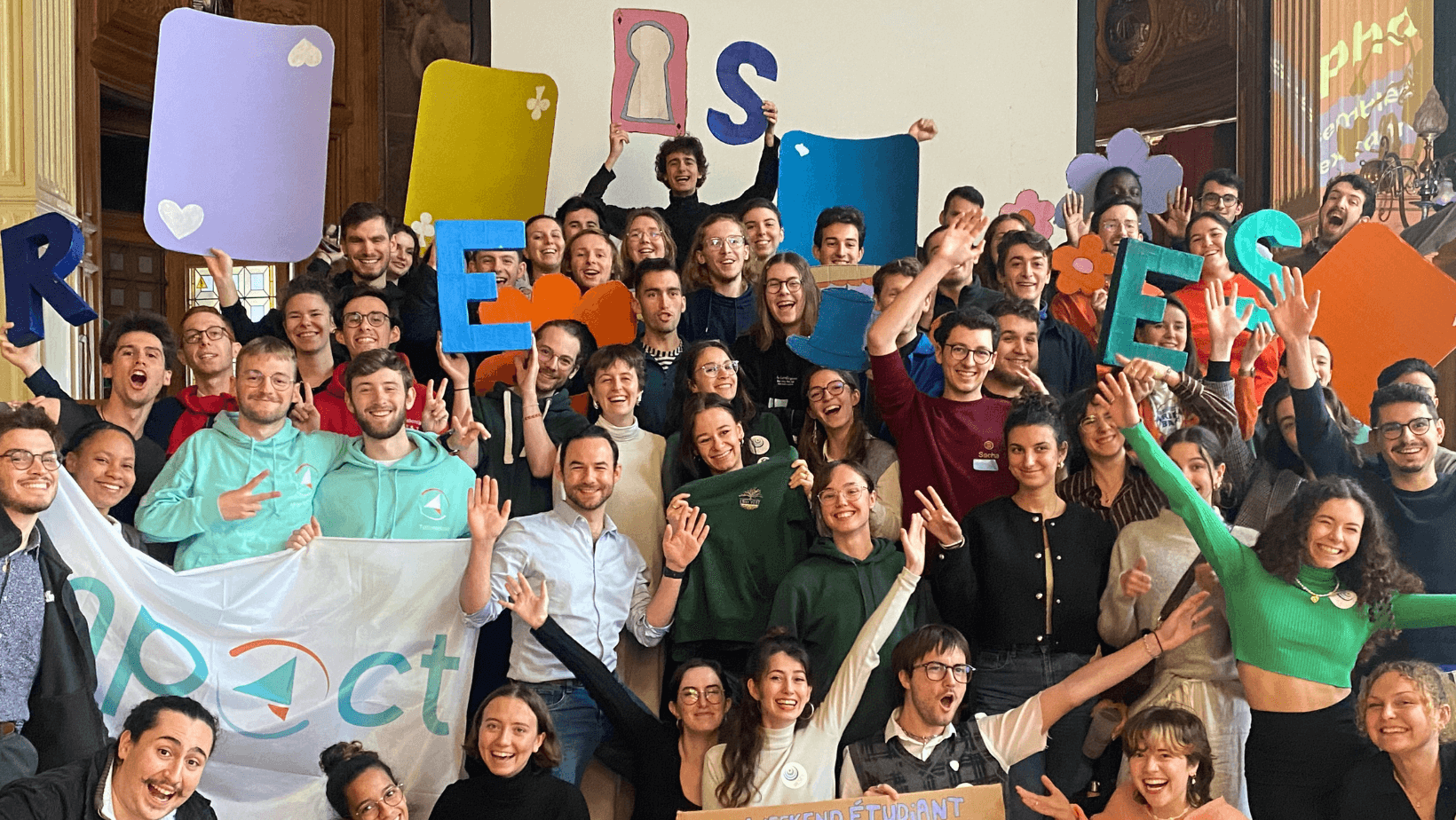 RESES | What The Web