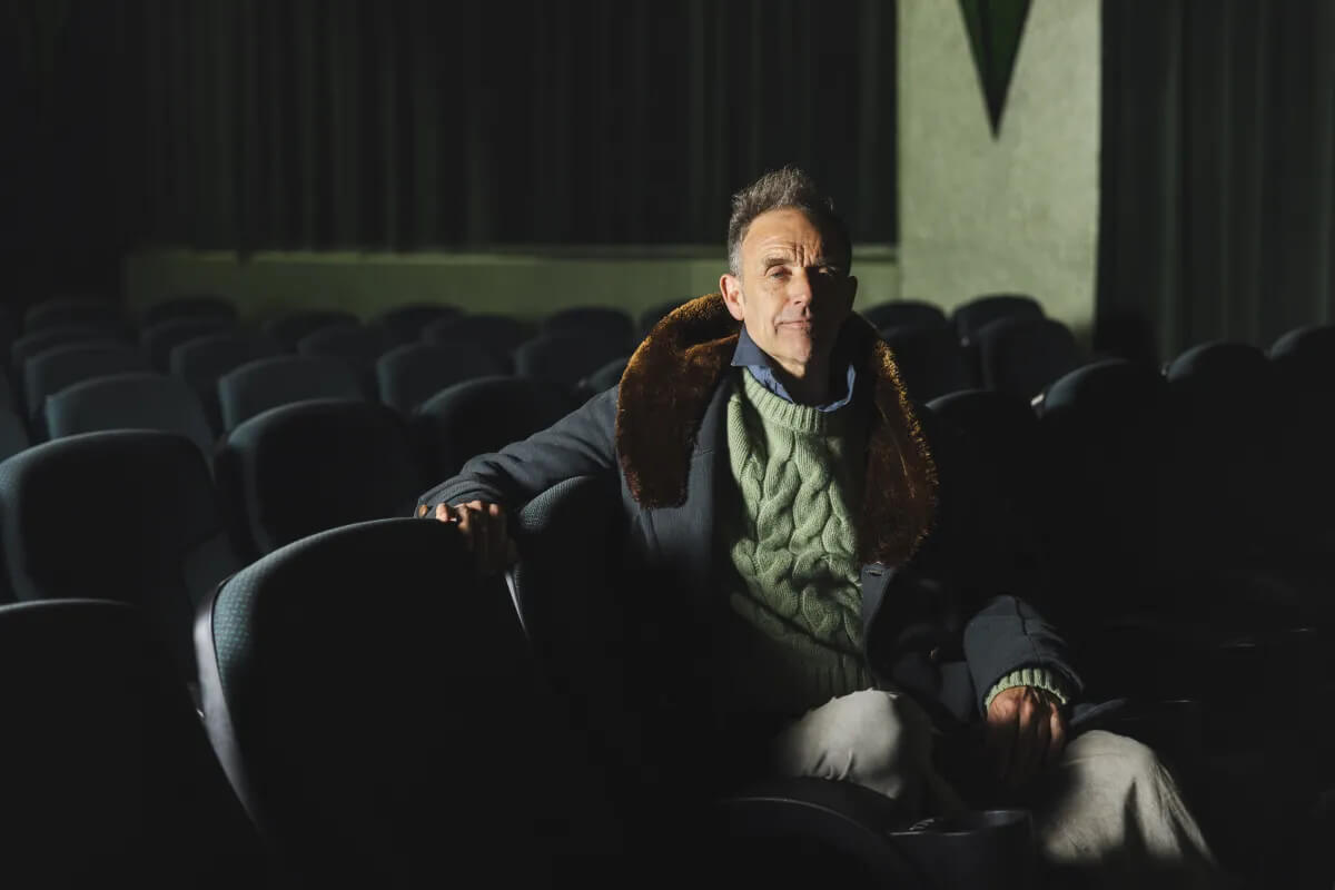 Entretien avec Johan Grimonprez, réalisateur du film-documentaire choc Soundtrack to a Coup d'État | TACK