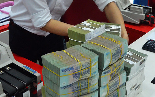 Khi nhà băng ‘ôm’ nợ xấu | Vietnam Fraternité