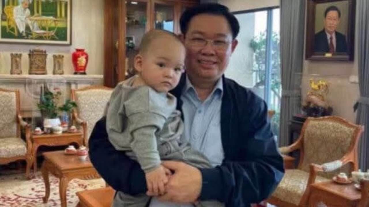 Ô Thủ nhìn gương ô Huệ có noi theo? Vòng vây tâm lý chiến đang bủa vây bột ngọt! Căng!