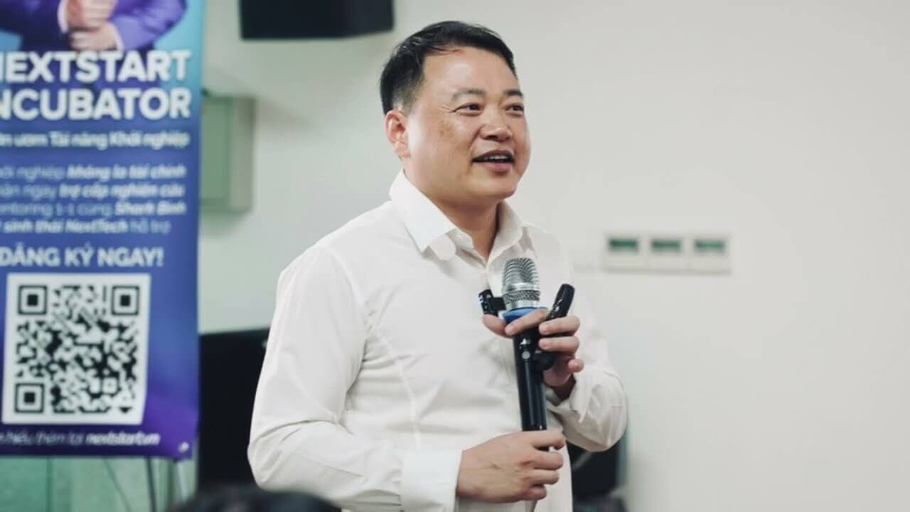 Shark Bình vào Lò cùng các hot girl, hoa hậu! VTV còn tiếp tục chương trình Cá mập?