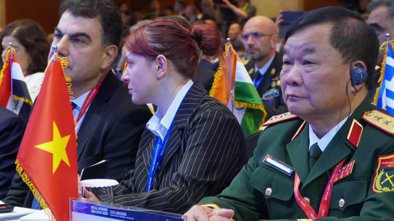 Hàn Quốc bất ngờ dáng đòn nặng 1 ông thượng tướng Hưng Yên! TBT sốc nặng!